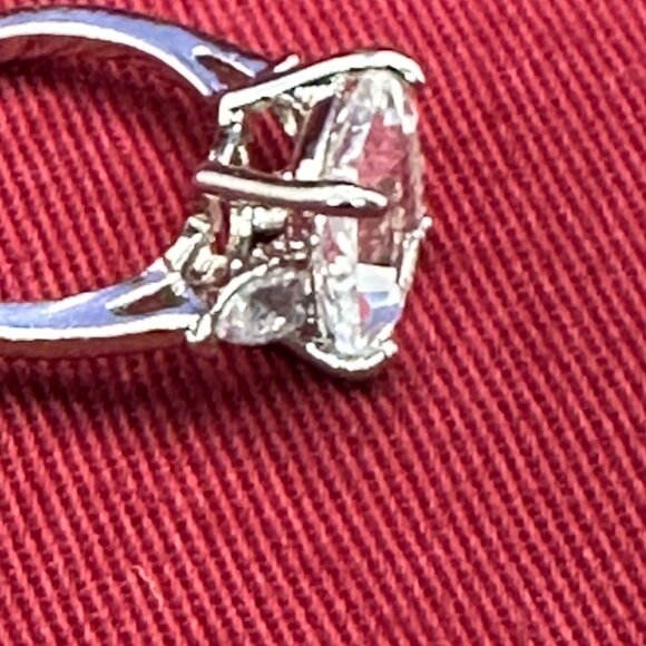 Large Emerald Cut Crystal Silver-Tone Ring Size 5.5 - Picture 12 of 15